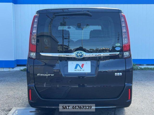 Toyota ESQUIRE 2017-03 8335741-15