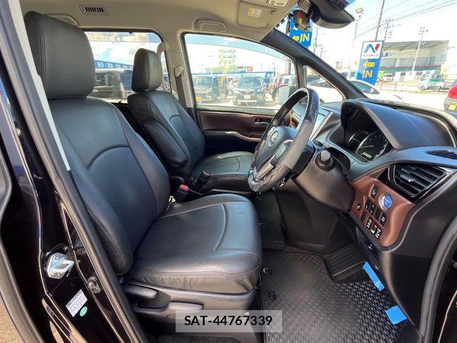 Toyota ESQUIRE 2017-03 8335741-8