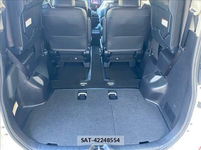 Toyota ESQUIRE 2015-06 8335739-4