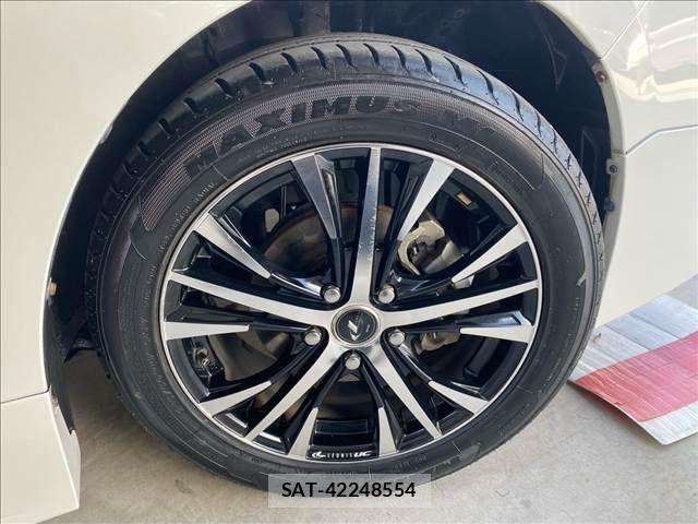Toyota ESQUIRE 2015-06 8335739-7