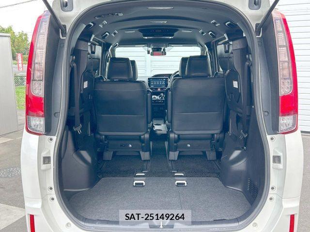 Toyota ESQUIRE 2017-02 8335740-15