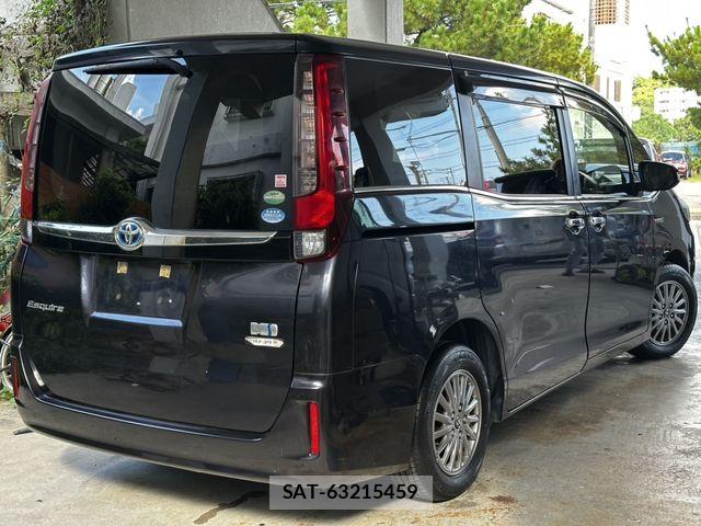 Toyota ESQUIRE 2015-05 8335747-3