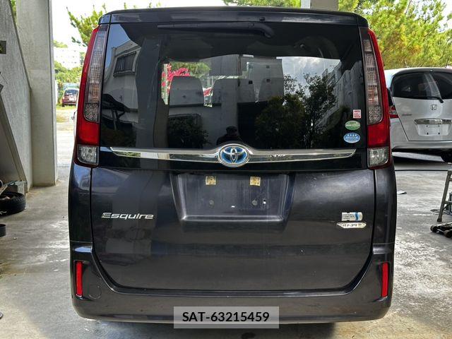 Toyota ESQUIRE 2015-05 8335747-4
