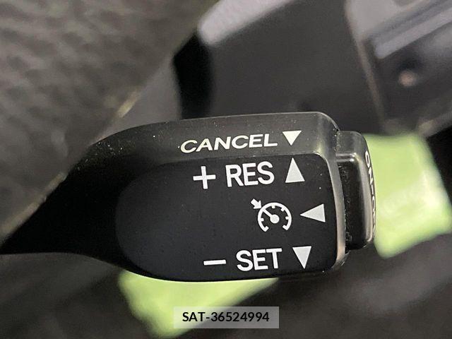Toyota ESQUIRE 2015-09 8335742-6