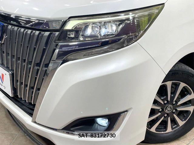 Toyota ESQUIRE 2018-02 8335737-12