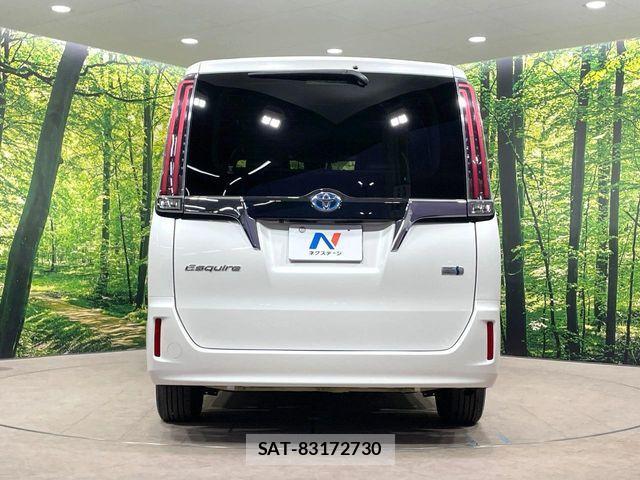 Toyota ESQUIRE 2018-02 8335737-15