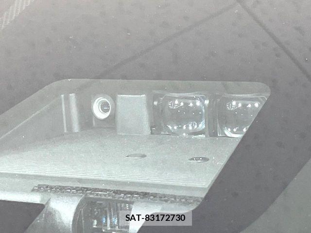 Toyota ESQUIRE 2018-02 8335737-2
