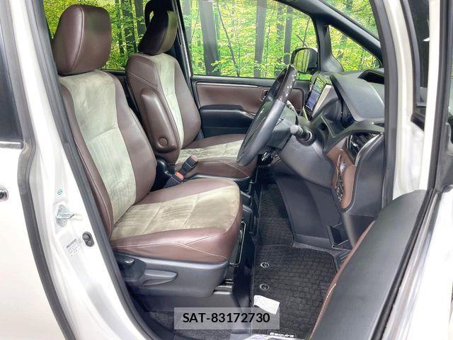 Toyota ESQUIRE 2018-02 8335737-7