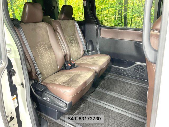 Toyota ESQUIRE 2018-02 8335737-8