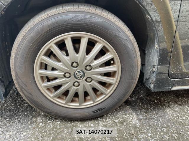 Toyota ESQUIRE 2016-08 8354400-9