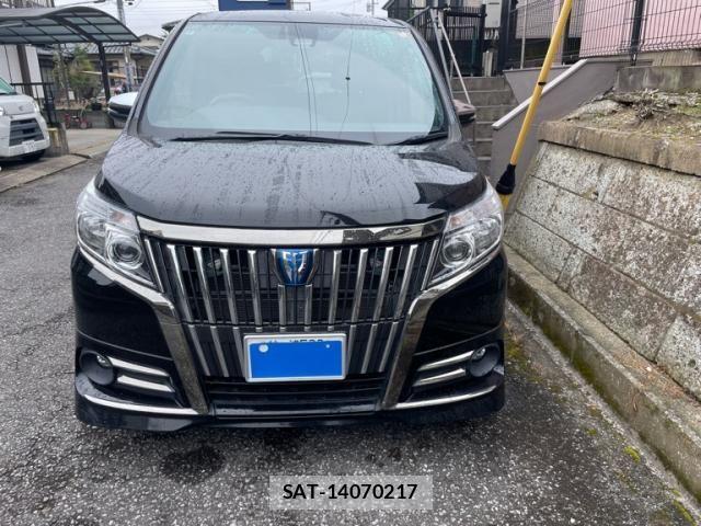 Toyota ESQUIRE 2016-08 8354400-1
