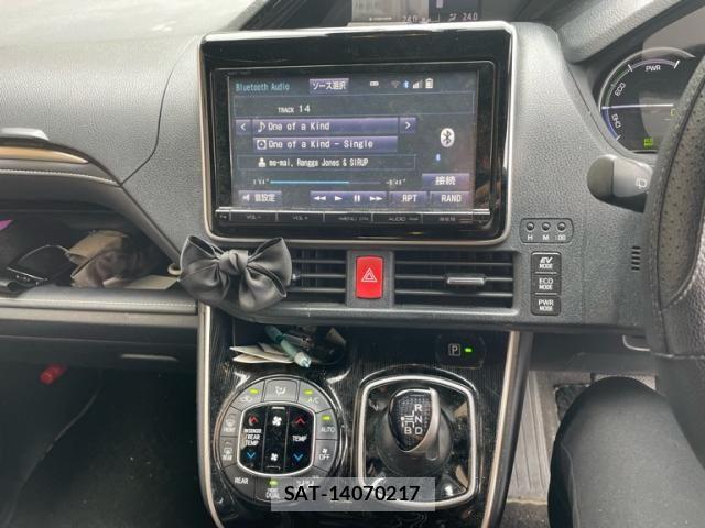 Toyota ESQUIRE 2016-08 8354400-20