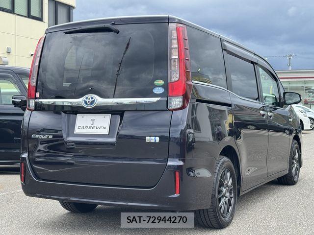 Toyota ESQUIRE 2016-11 8365782-5