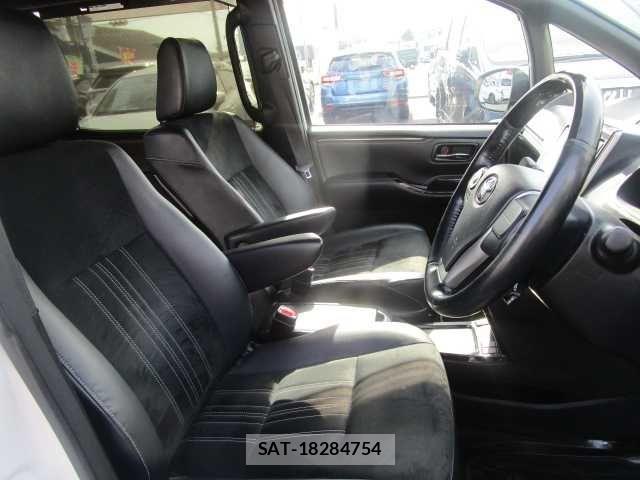 Toyota ESQUIRE 2019-02 8365773-12