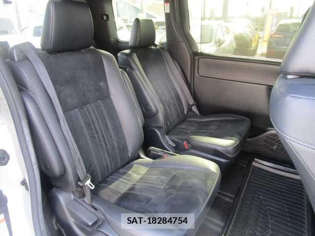 Toyota ESQUIRE 2019-02 8365773-13