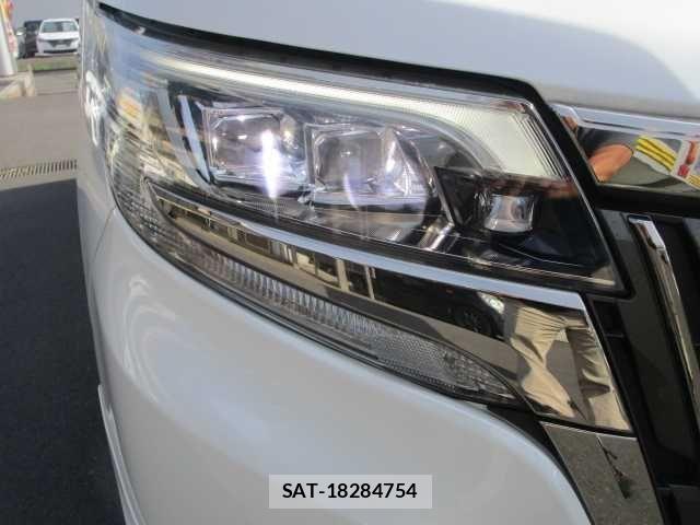 Toyota ESQUIRE 2019-02 8365773-26