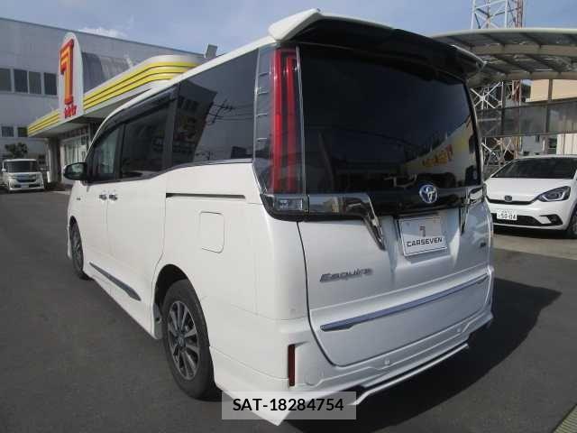 Toyota ESQUIRE 2019-02 8365773-8