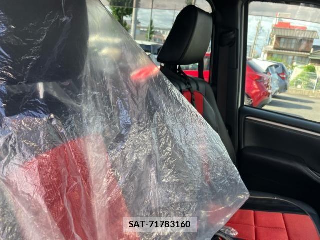 Toyota ESQUIRE 2017-07 8365778-18