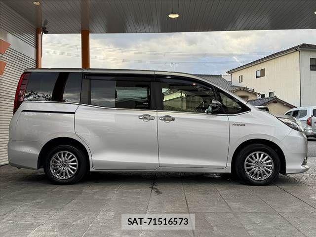 Toyota ESQUIRE 2017-01 8365776-10
