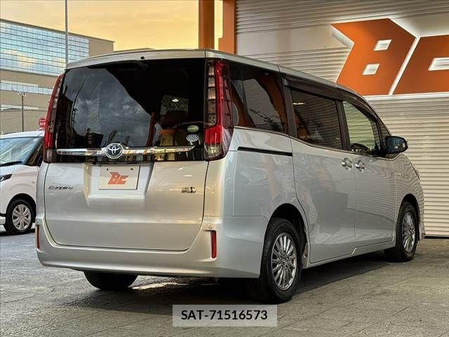 Toyota ESQUIRE 2017-01 8365776-12