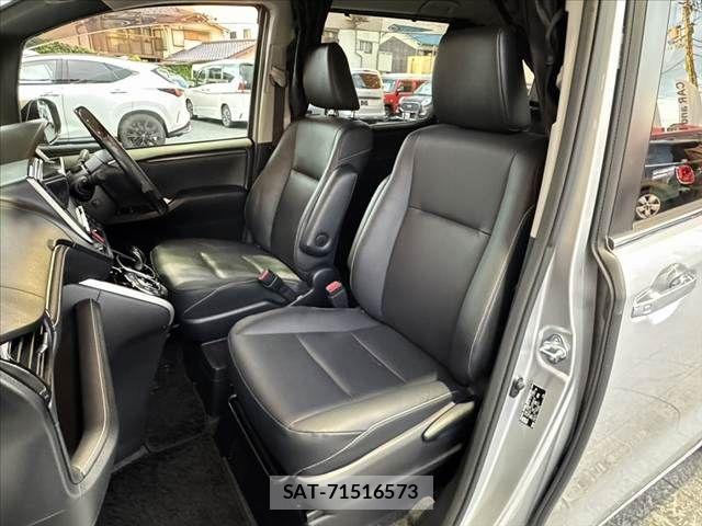 Toyota ESQUIRE 2017-01 8365776-17