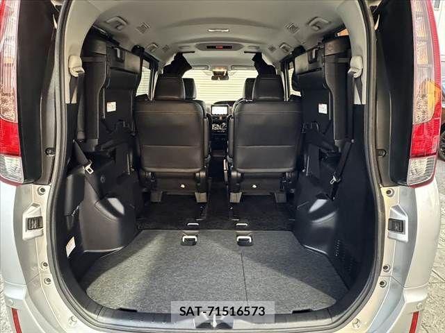 Toyota ESQUIRE 2017-01 8365776-21