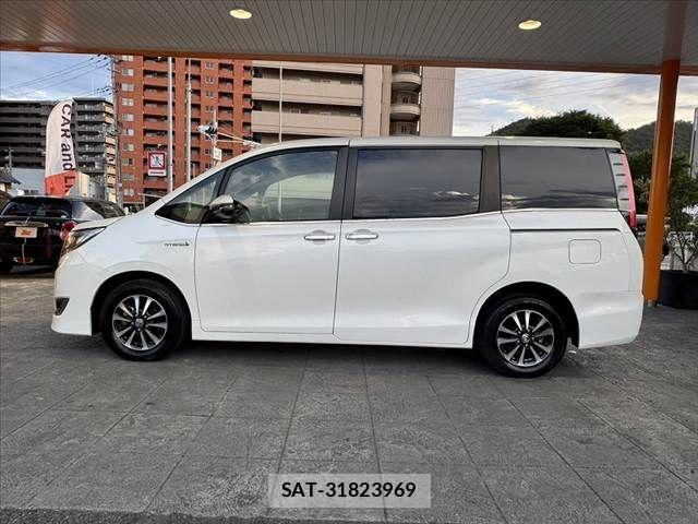 Toyota ESQUIRE 2019-11 8365772-11
