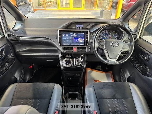Toyota ESQUIRE 2019-11 8365772-1