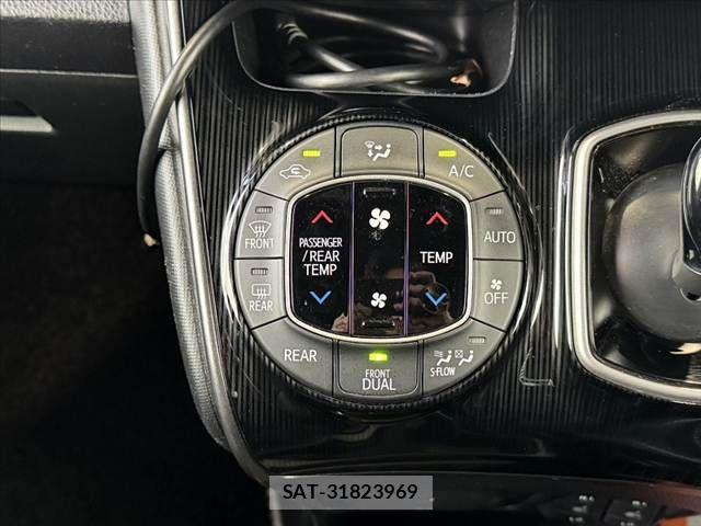 Toyota ESQUIRE 2019-11 8365772-27