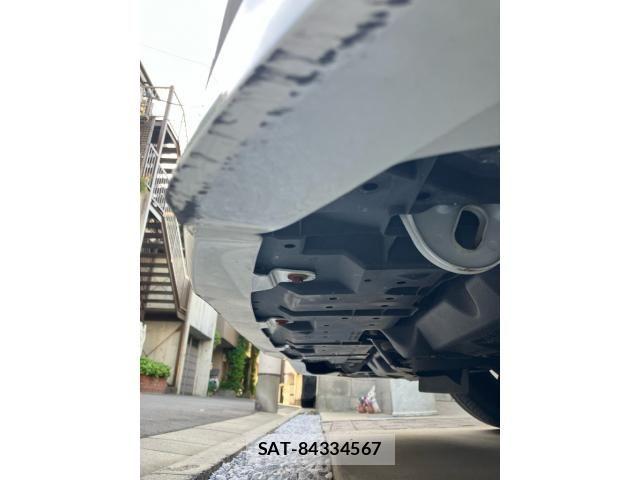 Toyota ESQUIRE 2017-11 8365779-6