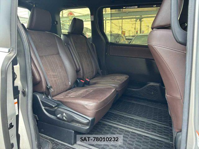 Toyota ESQUIRE 2018-03 8365777-22
