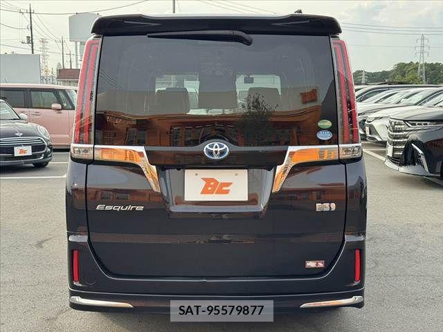 Toyota ESQUIRE 2017-07 8365775-13
