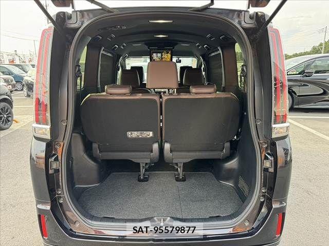 Toyota ESQUIRE 2017-07 8365775-18