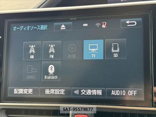 Toyota ESQUIRE 2017-07 8365775-22