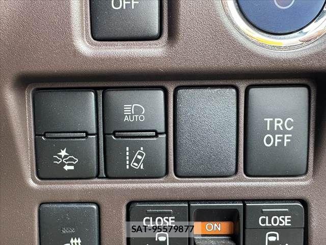 Toyota ESQUIRE 2017-07 8365775-25