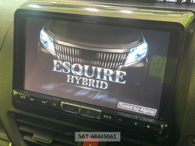 Toyota ESQUIRE 2016-04 8365780-3