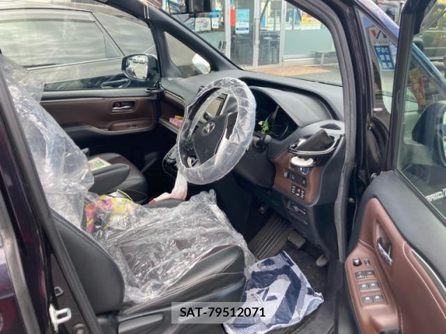Toyota ESQUIRE 2015-09 8371632-9