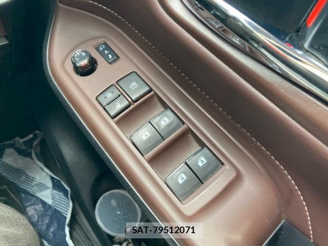 Toyota ESQUIRE 2015-09 8371632-15