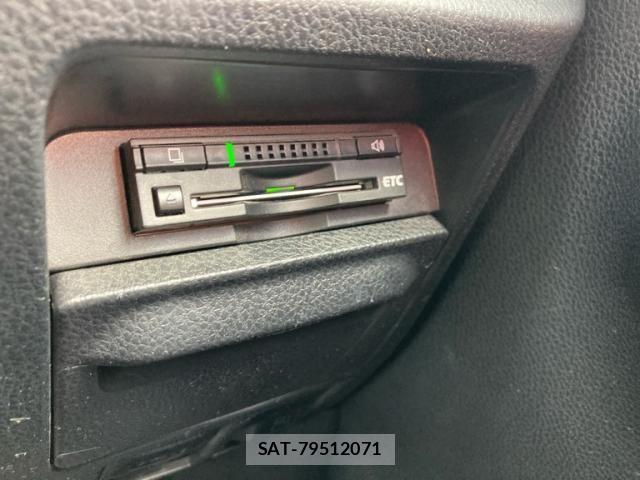 Toyota ESQUIRE 2015-09 8371632-17