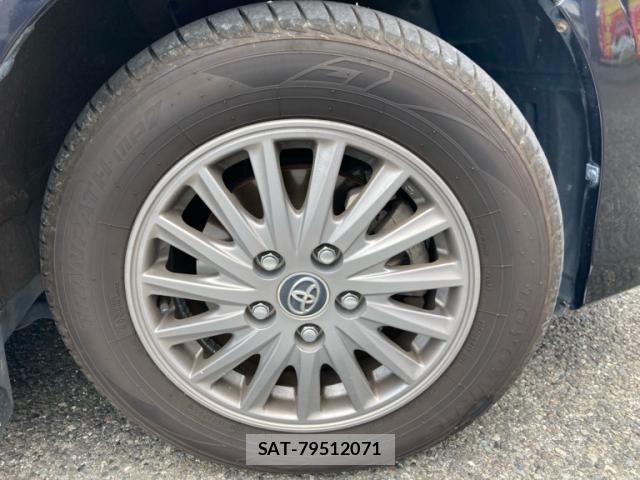 Toyota ESQUIRE 2015-09 8371632-5