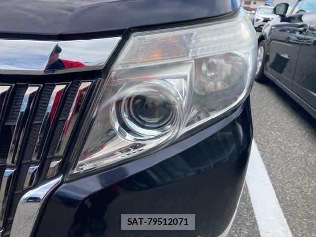 Toyota ESQUIRE 2015-09 8371632-6