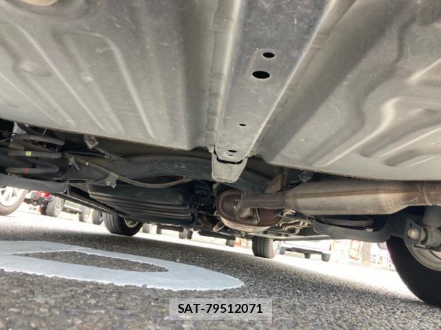 Toyota ESQUIRE 2015-09 8371632-8