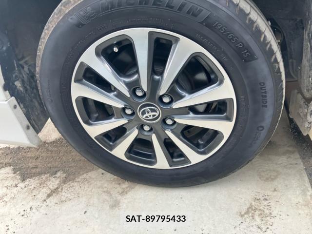 Toyota ESQUIRE 2018-10 8412244-10