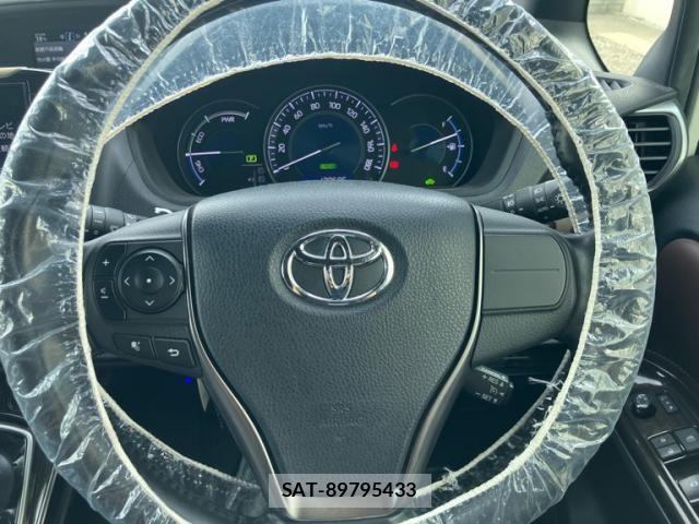 Toyota ESQUIRE 2018-10 8412244-17