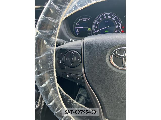 Toyota ESQUIRE 2018-10 8412244-18