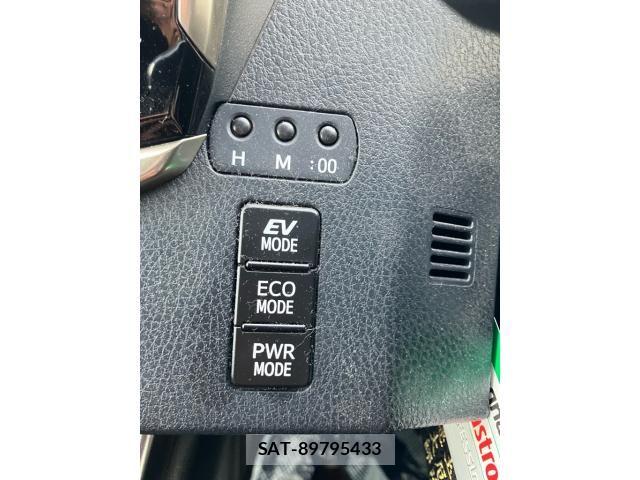 Toyota ESQUIRE 2018-10 8412244-20
