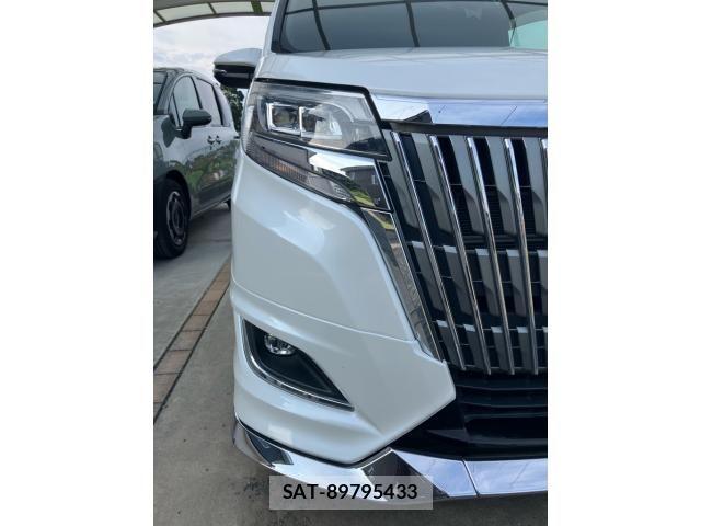 Toyota ESQUIRE 2018-10 8412244-2