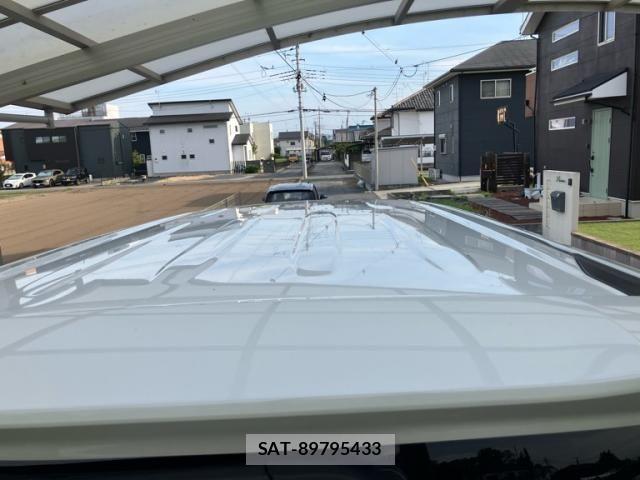 Toyota ESQUIRE 2018-10 8412244-8