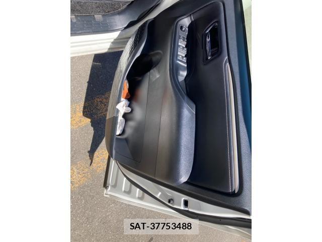 Toyota ESQUIRE 2016-01 8412251-13