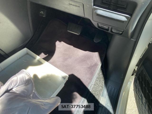 Toyota ESQUIRE 2016-01 8412251-15